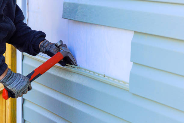 Reliable Siding Inspection contractor in Woodstock, IL by Squared Siding